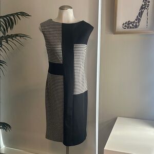 London Times Monochrome Asymmetrical Dress